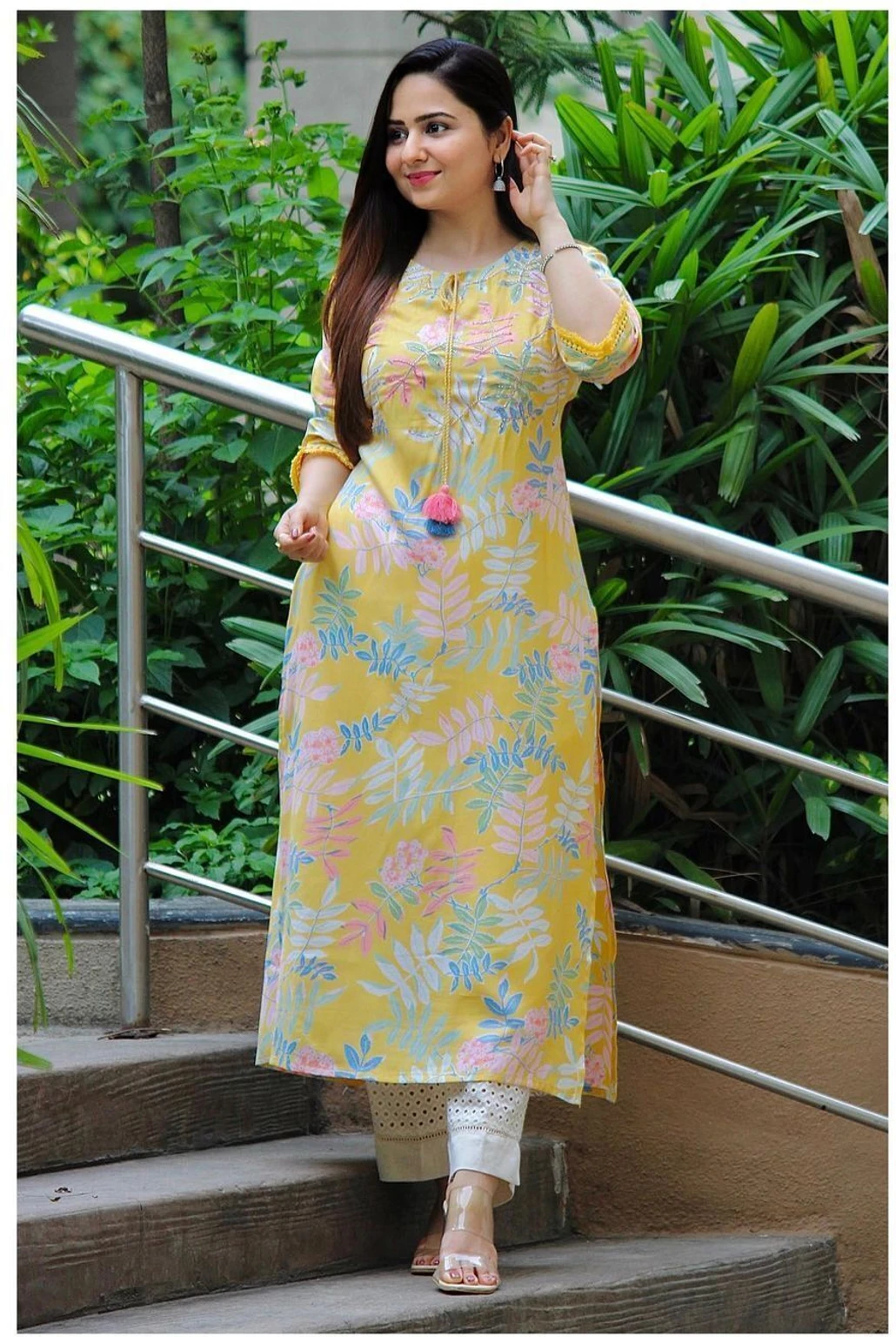 vraddhi Women Printed Straight Kurta