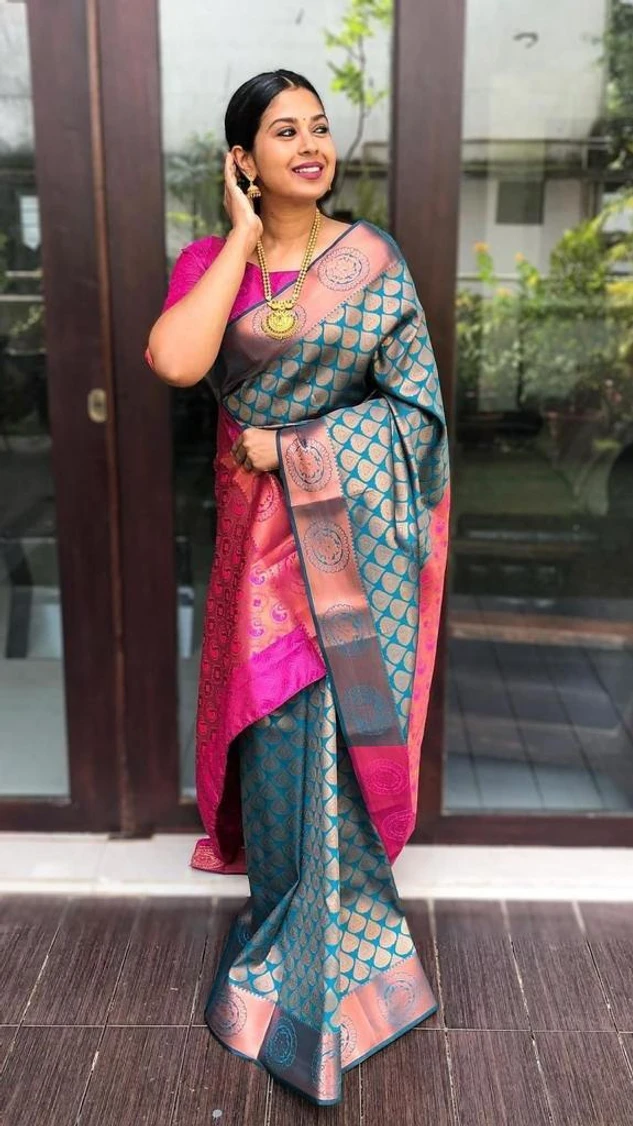 WILLMAKE Printed, Self Design, Color Block, Striped, Embroidered, Woven, Embellished, Solid/Plain Bollywood Jacquard, Art Silk Light Blue, Pink Sarees